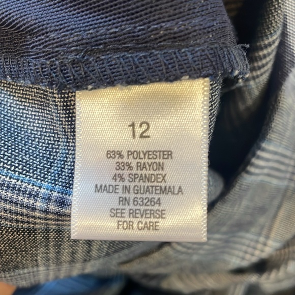 ROZ & ALI BLUE PLAID PULL ON TROUSERS - Picture 5 of 5